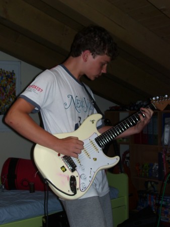 Guitar solo!!!
